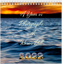 Load image into Gallery viewer, Desk Calendar 2022