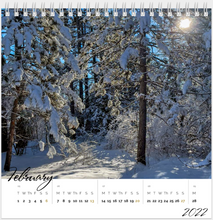 Load image into Gallery viewer, Desk Calendar 2022