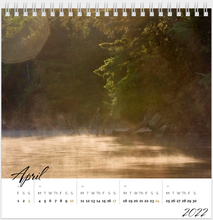 Load image into Gallery viewer, Desk Calendar 2022