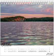 Load image into Gallery viewer, Desk Calendar 2022